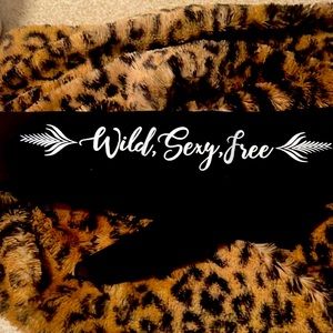 Black headband new condition only tried on